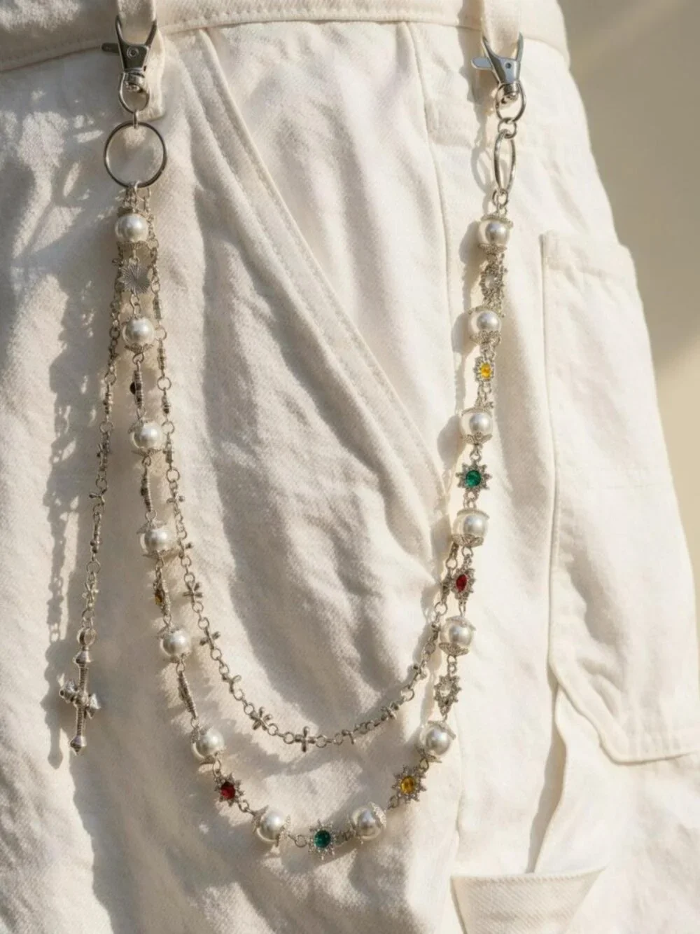 Y2k 2000s style silver chain belt with faux pearls and cross pendant